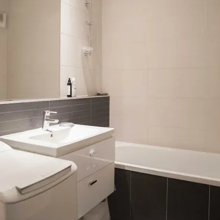 Apartment Hostnfly - Beautiful Apt With Terrace Near Pere Lachaise